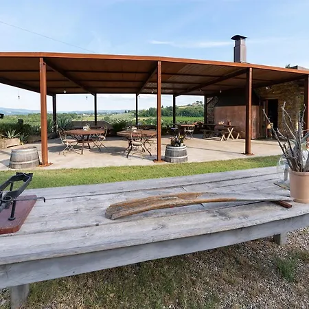 Podere Paglieri Farm stay *